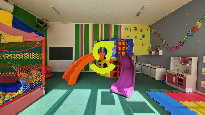 Casa em condominio MOBILIADA, 180m priv, piscina, ...