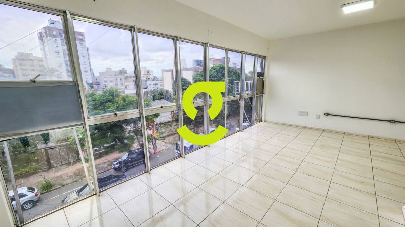 Sala ampla, 41m priv, reformada, janeles at o ch...