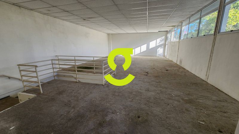 tima loja nova, 345m priv, p direito, mezanino, ...