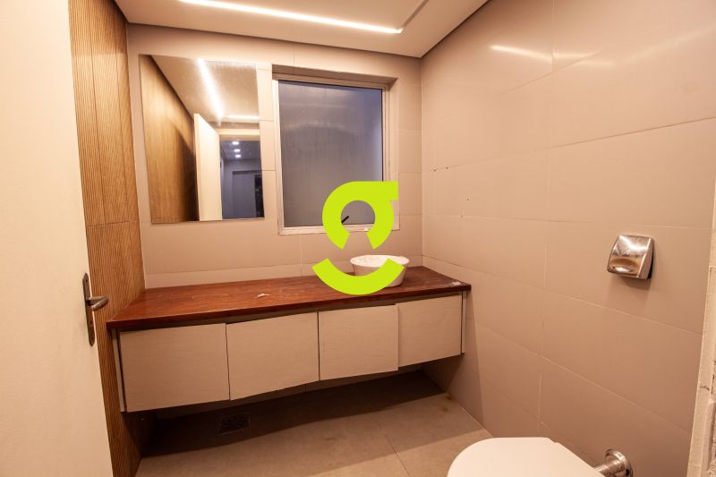 Excelente loja comercial, 650m priv, elevador, p ...