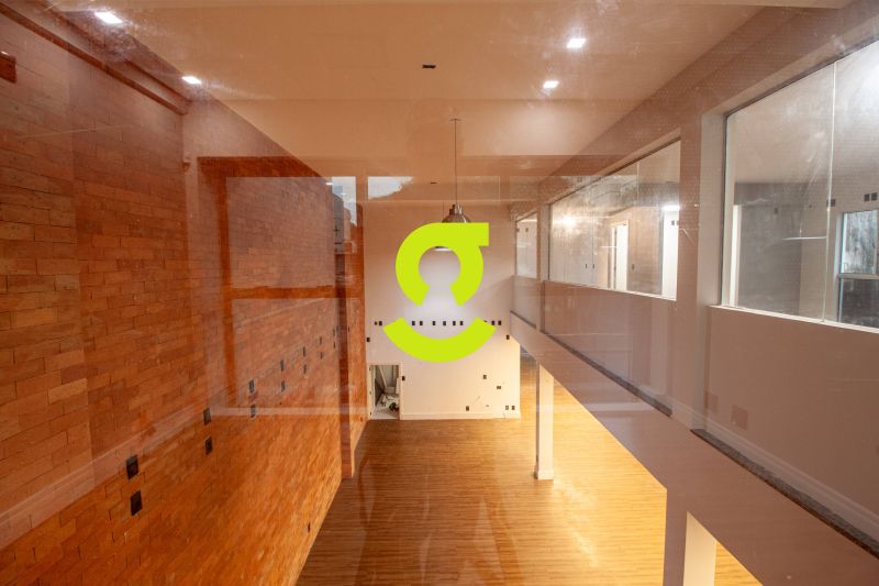 Excelente loja comercial, 650m priv, elevador, p ...