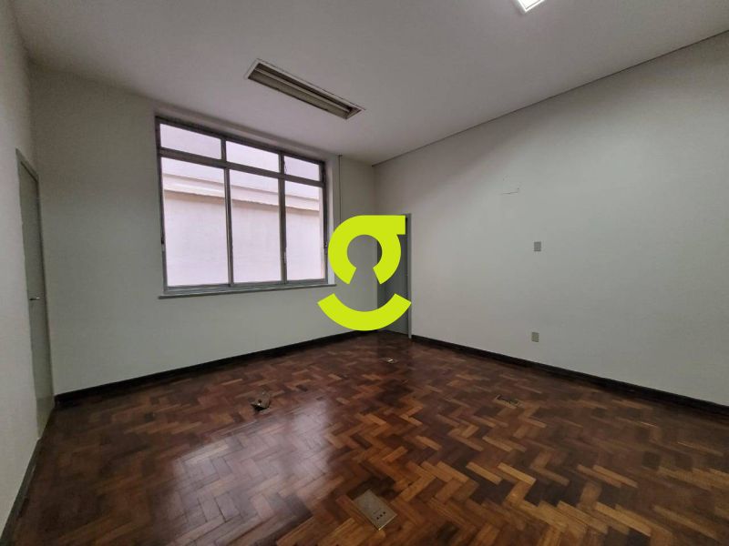 Sala Comercial 333m no Centro Histrico  Estrutu...