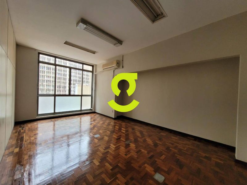 Oportunidade Corporativa no Centro Histrico  739...
