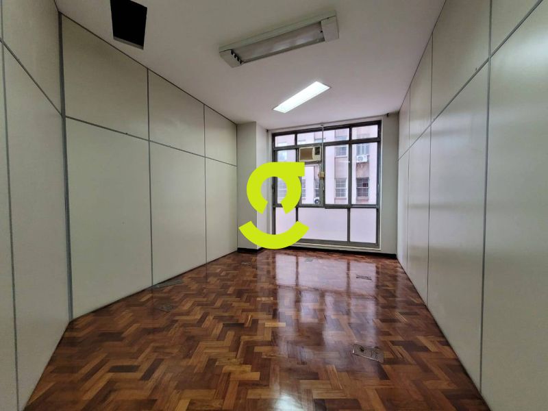Oportunidade Corporativa no Centro Histrico  739...