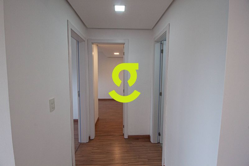 timo apto semi mobiliado, andar alto, 67m priv, c...