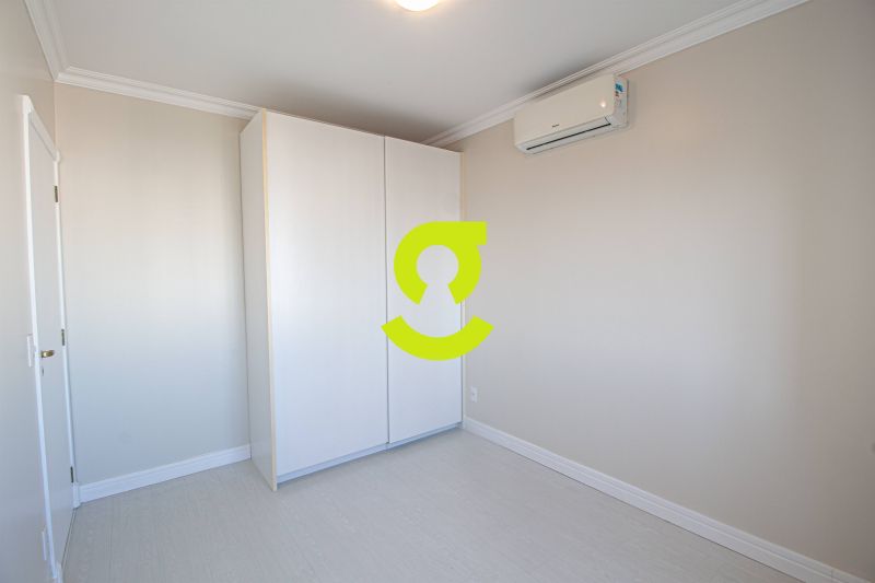 Apartamento de 122m no Petrpolis - 3 dorm, Larei...