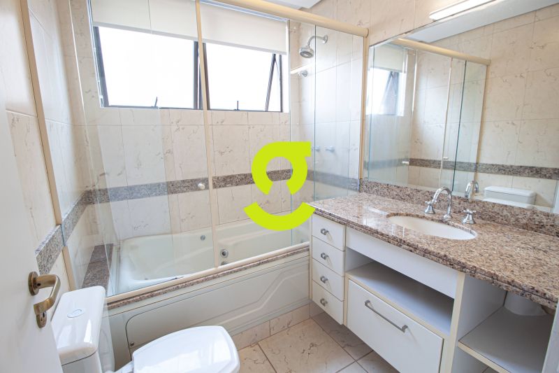 Apartamento de 122m no Petrpolis - 3 dorm, Larei...