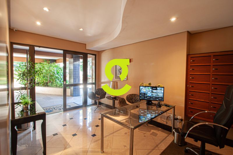 Apartamento de 122m no Petrpolis - 3 dorm, Larei...