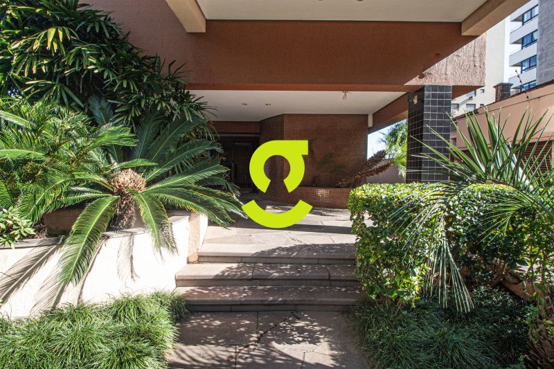Apartamento de 122m no Petrpolis - 3 dorm, Larei...