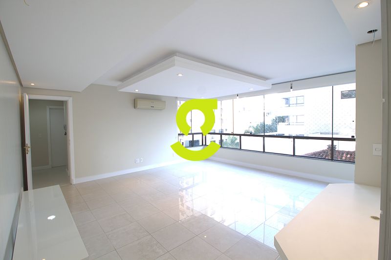 Apartamento de 122m no Petrpolis - 3 dorm, Larei...