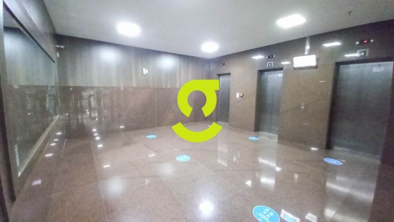 Conjunto comercial no Rossi Business, 337m, 9 ban...