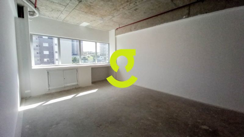 Sala comercial, 71m,  banheiro e 2 vaga coberta n...