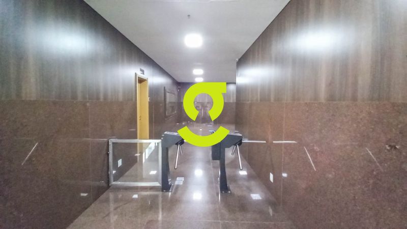 Sala comercial, 71m,  banheiro e 2 vaga coberta n...