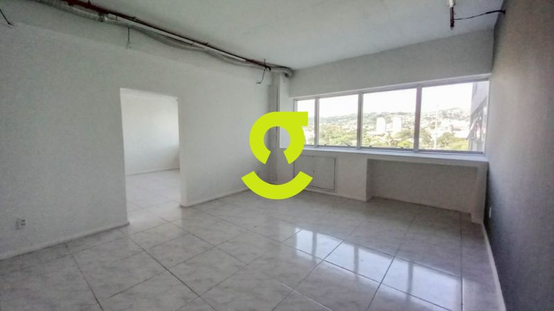 Sala comercial no Rossi Business, 106m, 3 banheir...