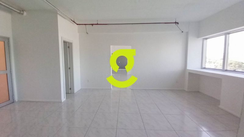 Sala comercial no Rossi Business, 106m, 3 banheir...