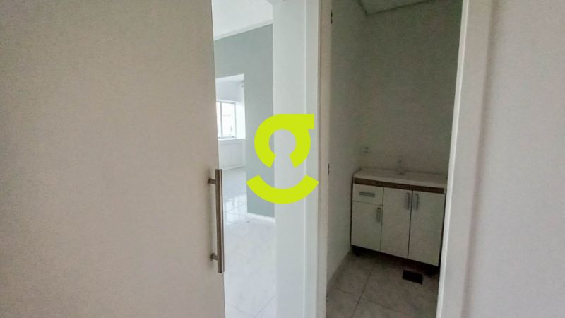 Sala comercial no Rossi Business, 106m, 3 banheir...