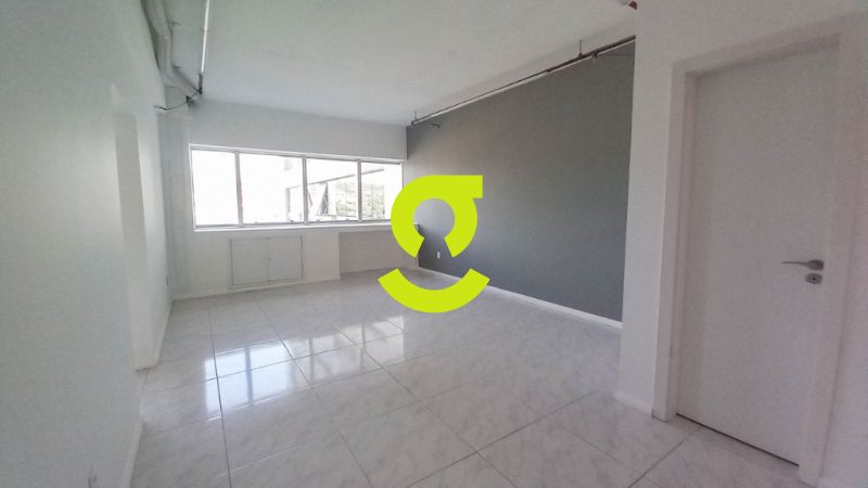 Sala comercial no Rossi Business, 106m, 3 banheir...