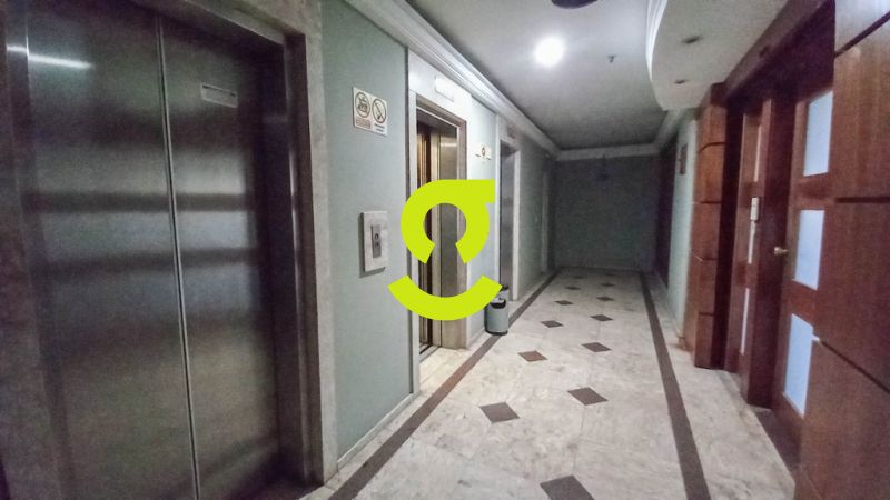Sala comercial, andar inteiro, 380m priv, 4 banhei...
