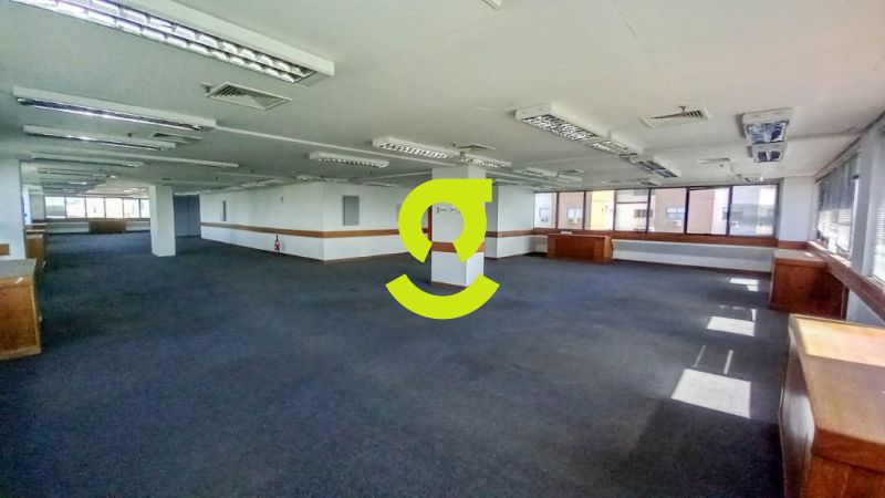 Sala comercial, andar inteiro, 380m priv, 4 banhei...