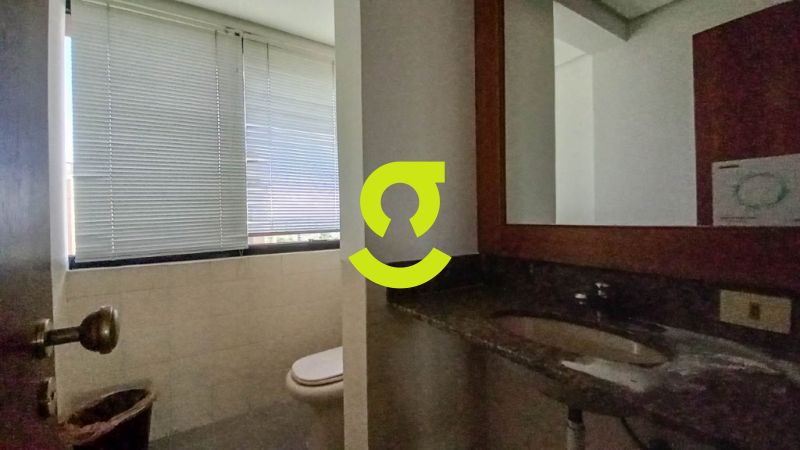 Sala comercial, andar inteiro, 380m priv, 4 banhei...