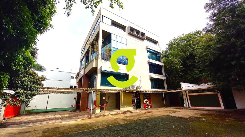 Com impressionantes 1.096m de rea privativa, est...