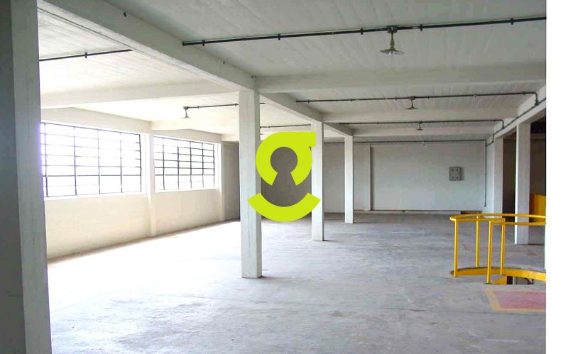 Pavilho de 3.500m no Quarto Distrito - P-direit...