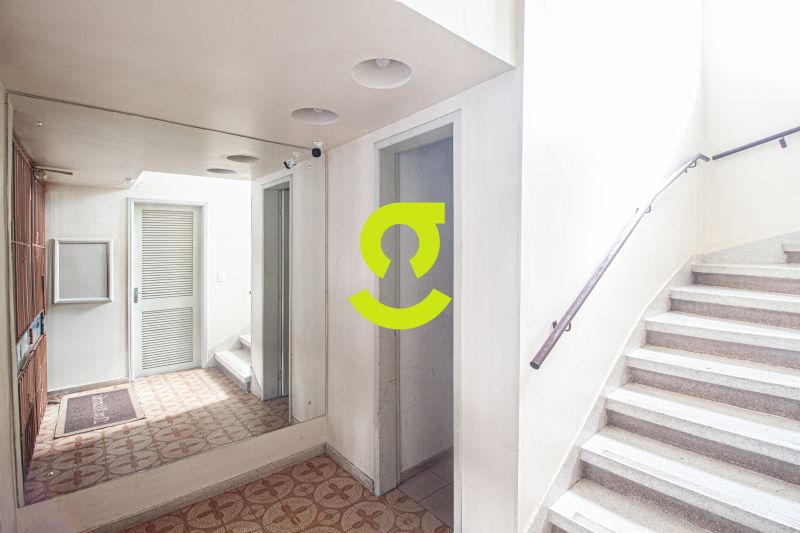 Apartamento de 1 Dormitrio com Vaga - timo Estad...