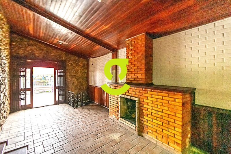 Casa Comercial com 206m na Wenceslau Escobar  Vi...