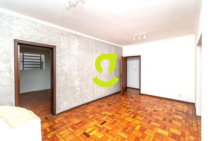 Casa Comercial com 206m na Wenceslau Escobar  Vi...
