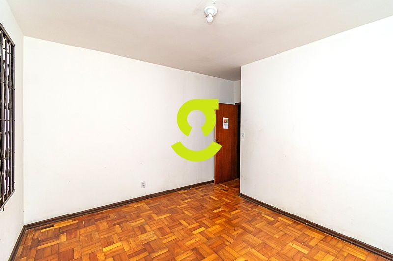 Casa Comercial com 206m na Wenceslau Escobar  Vi...