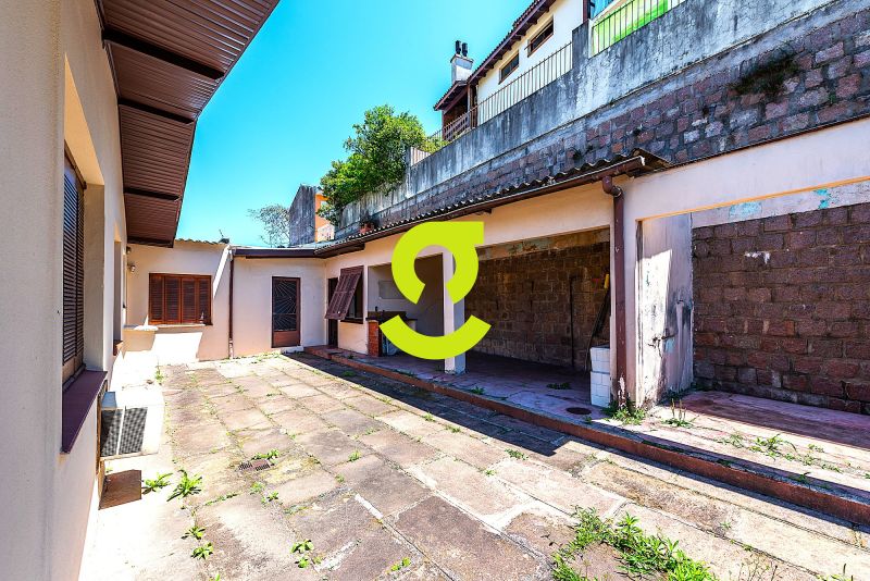 Casa Comercial com 206m na Wenceslau Escobar  Vi...