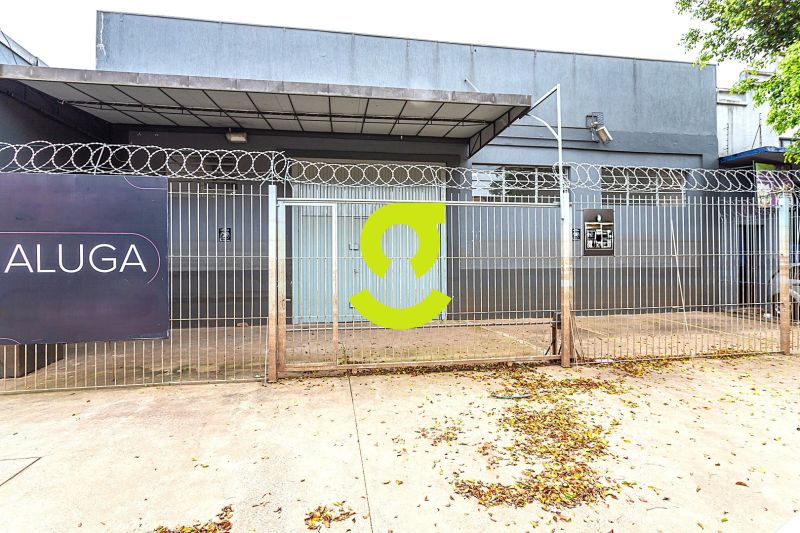 Pavilho com Acesso Duplo no Bairro Floresta - 372...