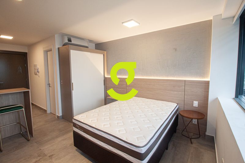 Loft MOBILIADO, 32m priv, andar alto, vista espeta...