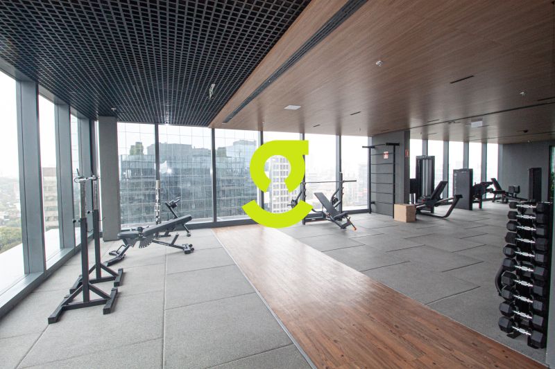 Loft MOBILIADO, 32m priv, andar alto, vista espeta...