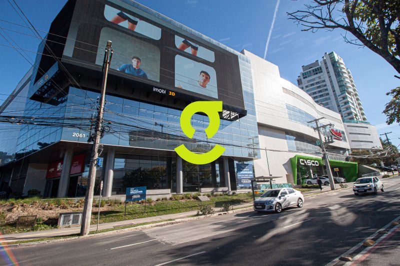 Loja em avenida de 1.579m + 500 vagas de garagem ...
