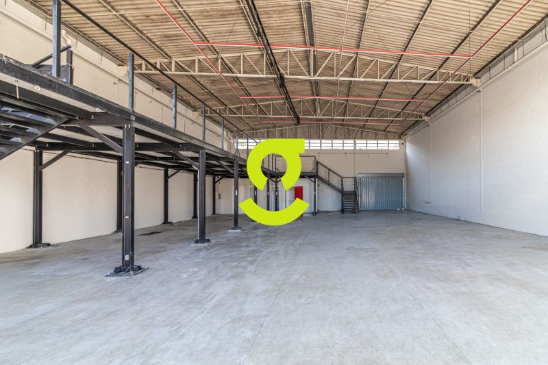 LOJA COMERCIAL - 430 m - P DIREITO DUPLO - VAGA ...