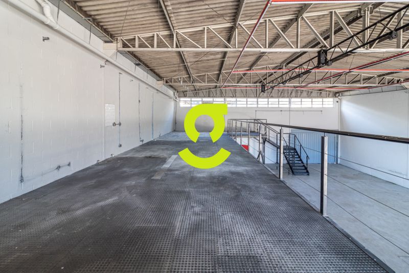 LOJA COMERCIAL - 430 m - P DIREITO DUPLO - VAGA ...