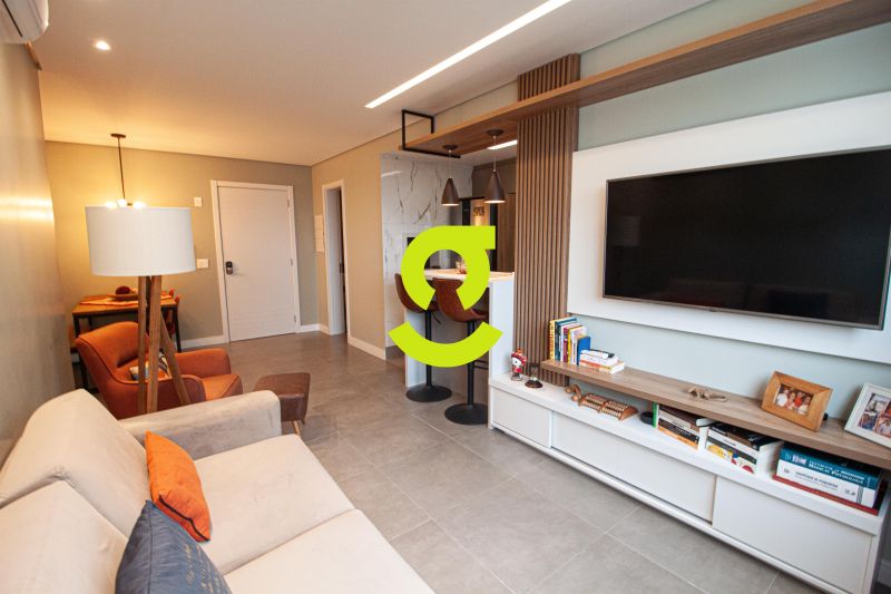 Excelente apto, MOBILIADO e DECORADO, andar alto, ...