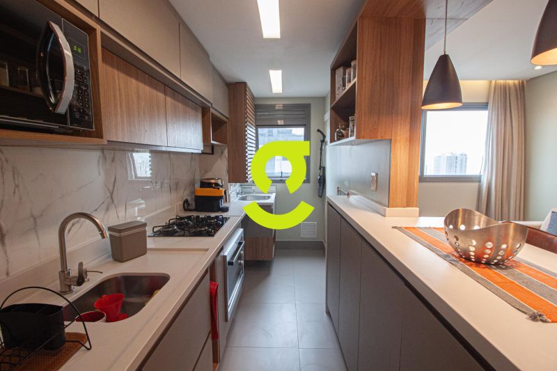 Excelente apto, MOBILIADO e DECORADO, andar alto, ...