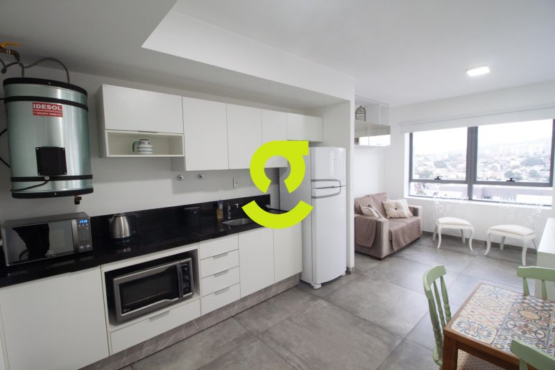 LOFT MOBILIADO, ANDAR ALTO, UMA VAGA! INFRA COMPLE...