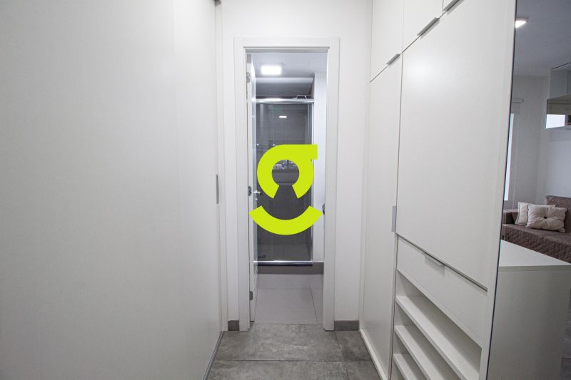 LOFT MOBILIADO, ANDAR ALTO, UMA VAGA! INFRA COMPLE...