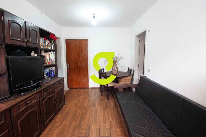 Apto mobiliado, andar alto, ar condicionado, 1 dor...