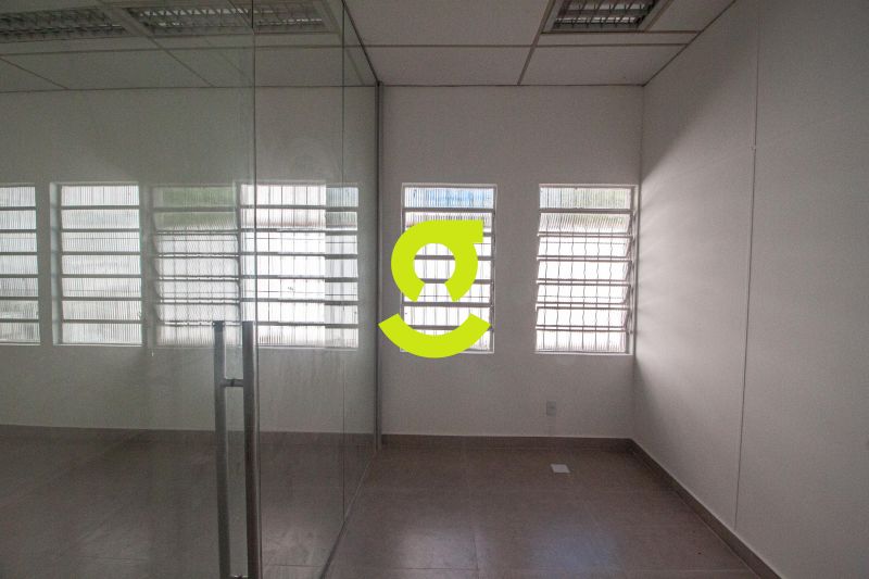 Loja Impecvel 320m na Assis Brasil - Fachada Amp...