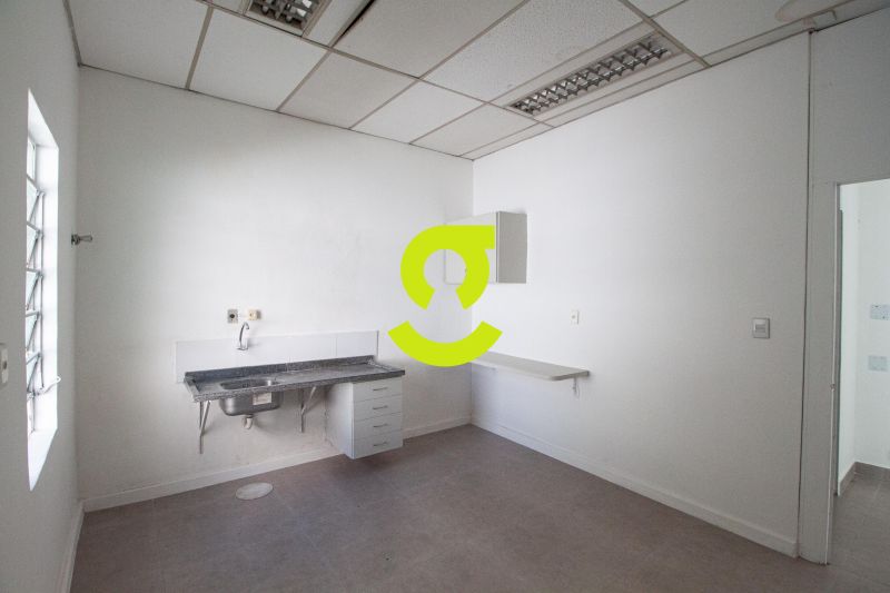 Loja Impecvel 320m na Assis Brasil - Fachada Amp...