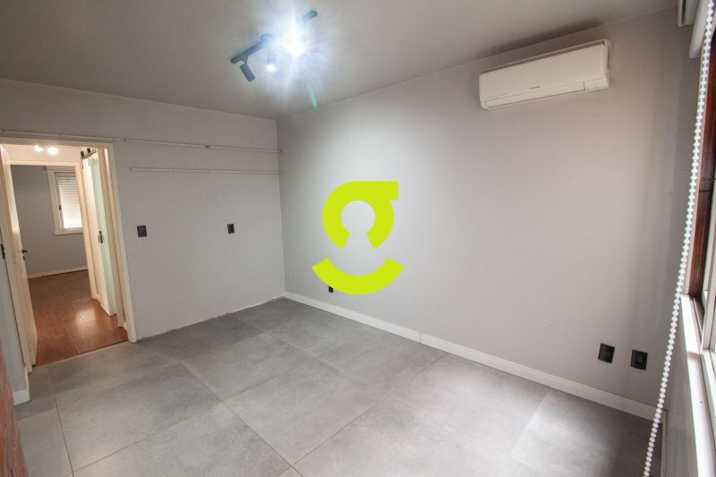 Apto reformado, semi mobiliado, 62m priv, ar condi...