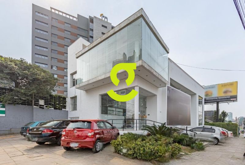 Loja cone na Av. Nilo Peanha - 781m de Puro Imp...