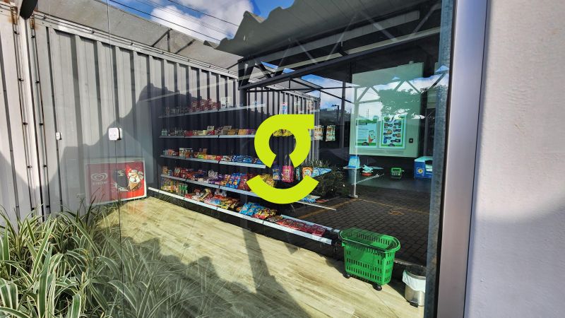 Apto semi mobiliado, 72m, 2 dorm, vaga coberta e i...