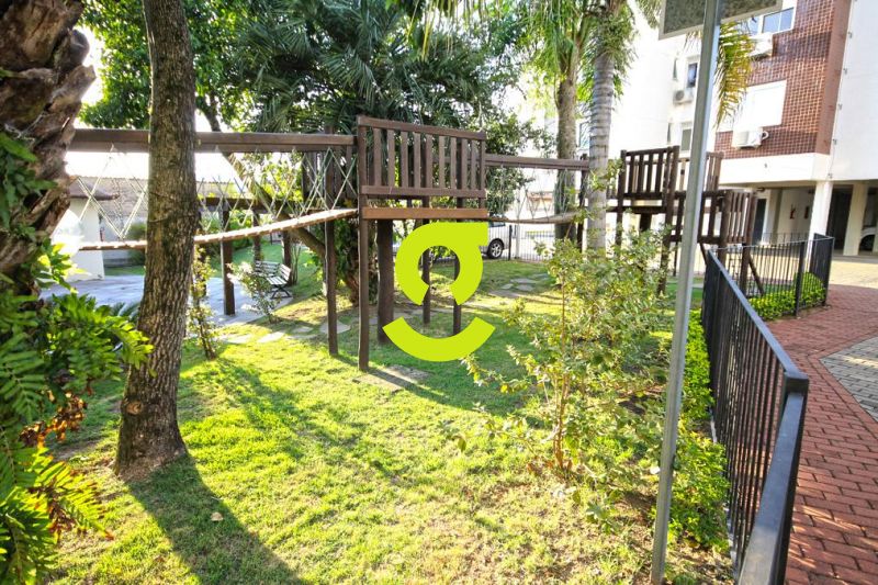 Apto semi mobiliado, 72m, 2 dorm, vaga coberta e i...