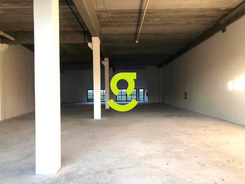 Loja na Av. Ipirangade de 802m no Empreendimento ...