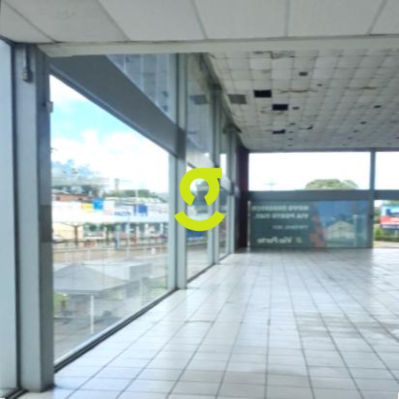 Loja Imponente com mais de 1200m, mais de 100 vag...